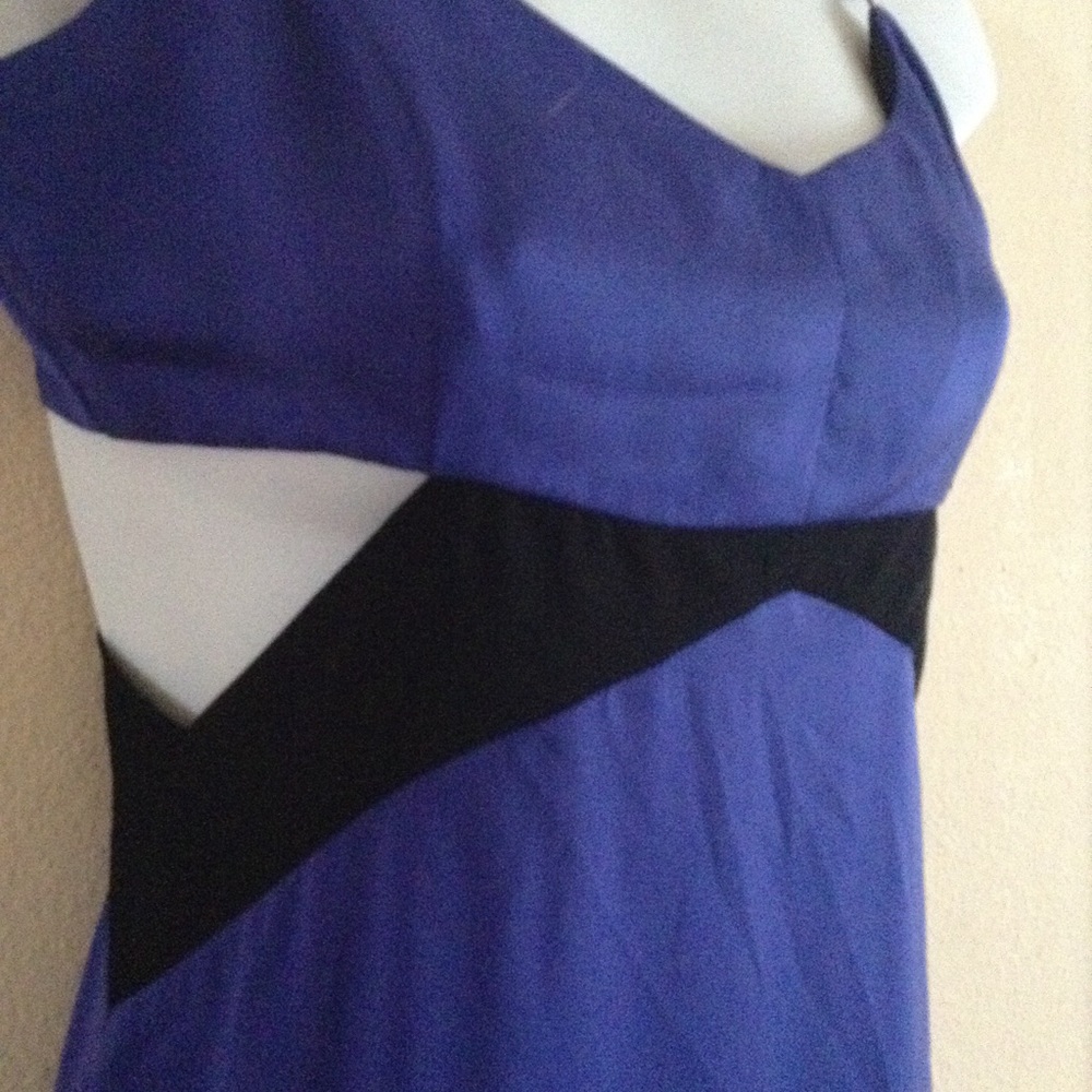 #431Silence + noise cut out back hi&lo blue dress4 - Picture 5 of 8